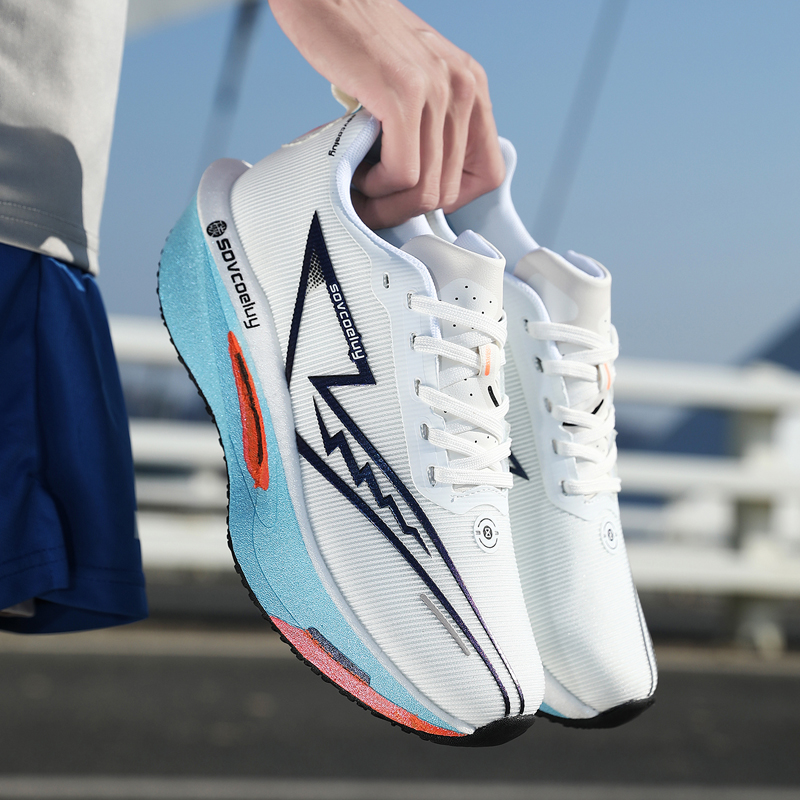 Tênis de Corrida com Placa de  - Sneakers avaliação e preço